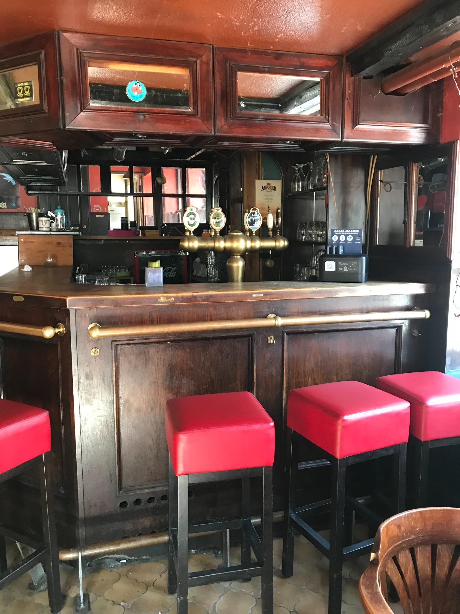 Tidligere bar